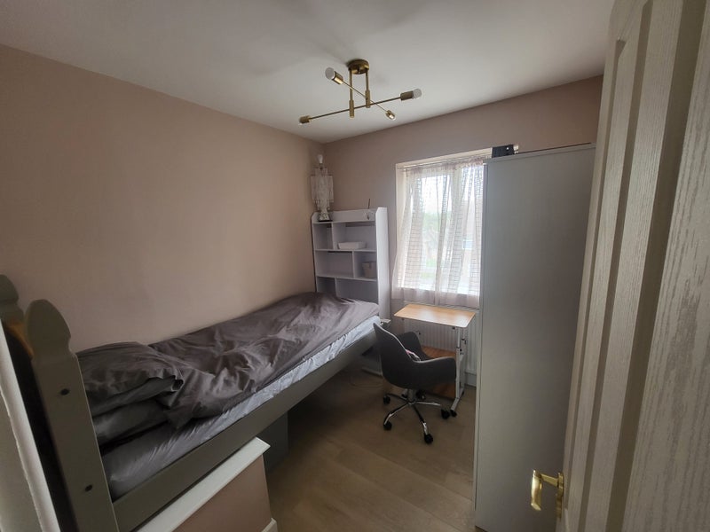 Room Bramcote Road in Birmingham