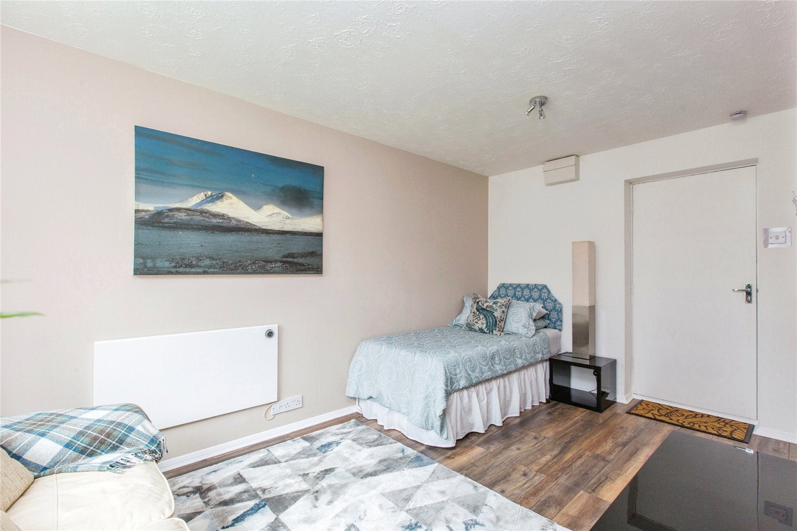 Flat Haighton Court in Preston