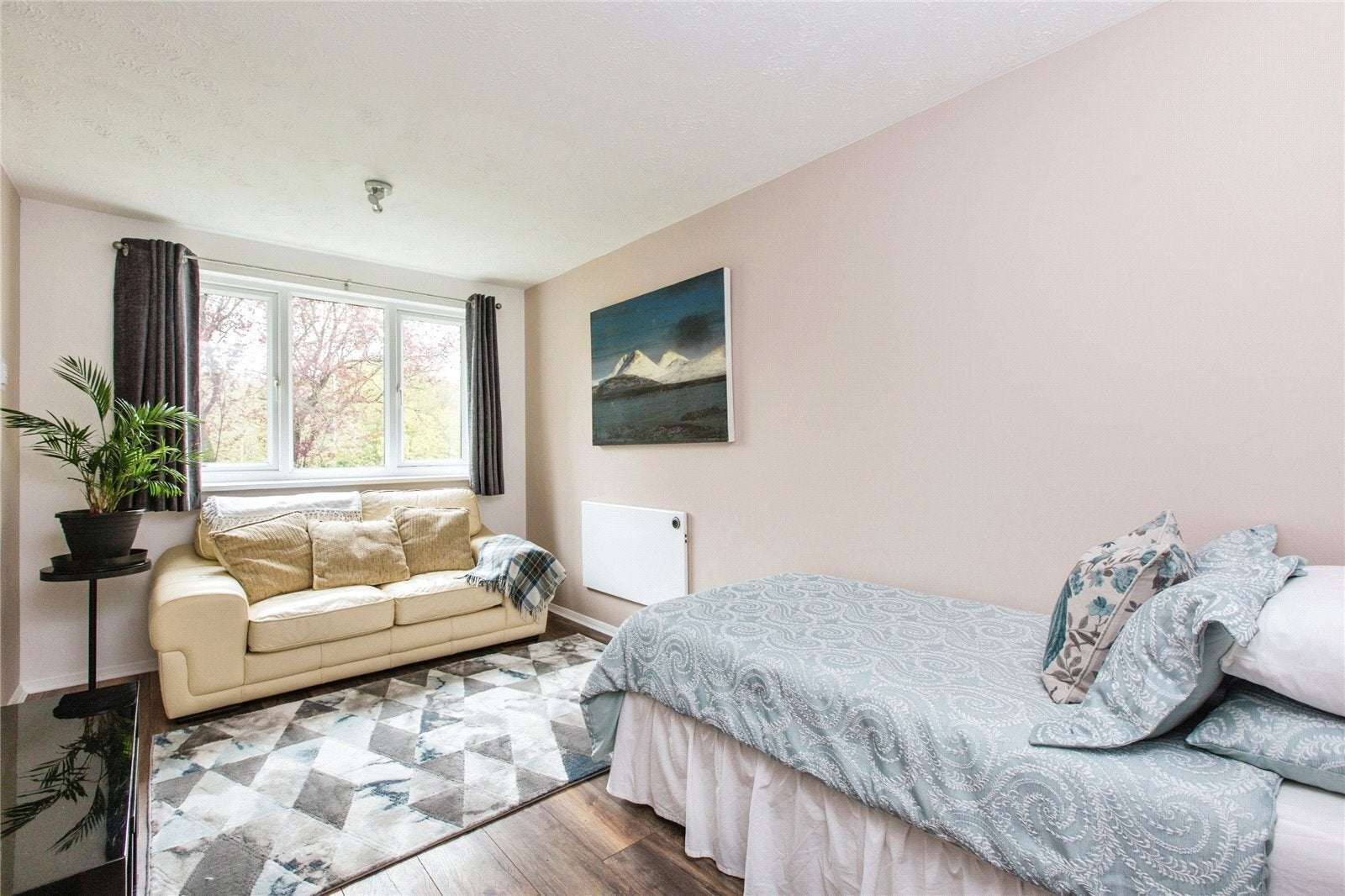 Flat Haighton Court in Preston
