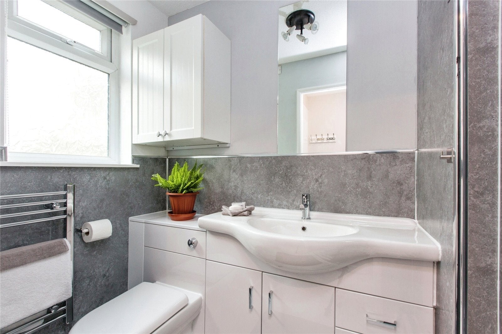 Flat Haighton Court in Preston