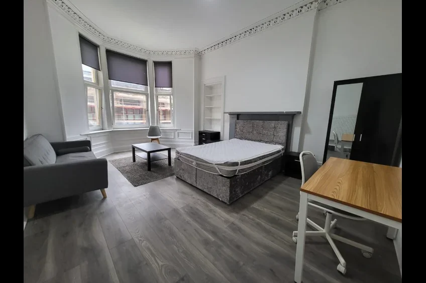 Room Craigmaddie Terrace Lane in Glasgow