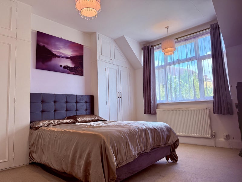 Room Westwell Road in Greater London