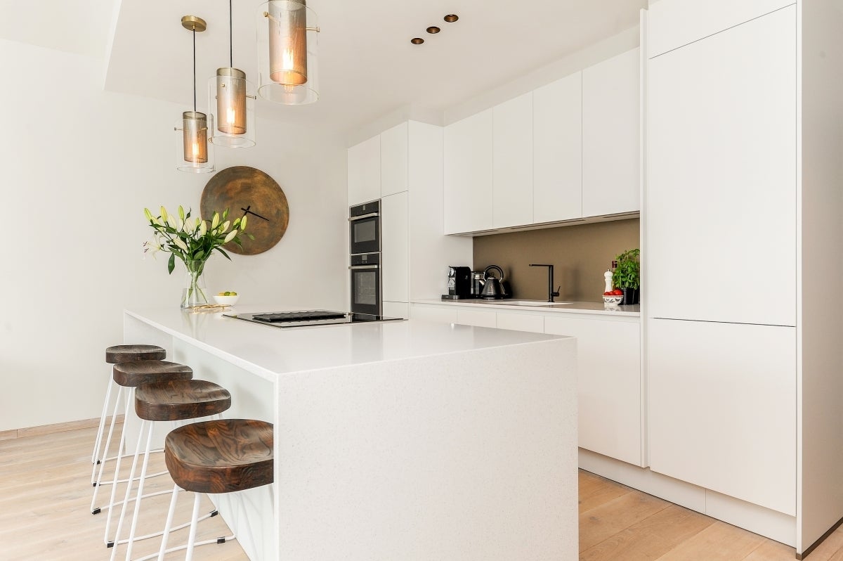 Flat Kew Bridge Road in Greater London
