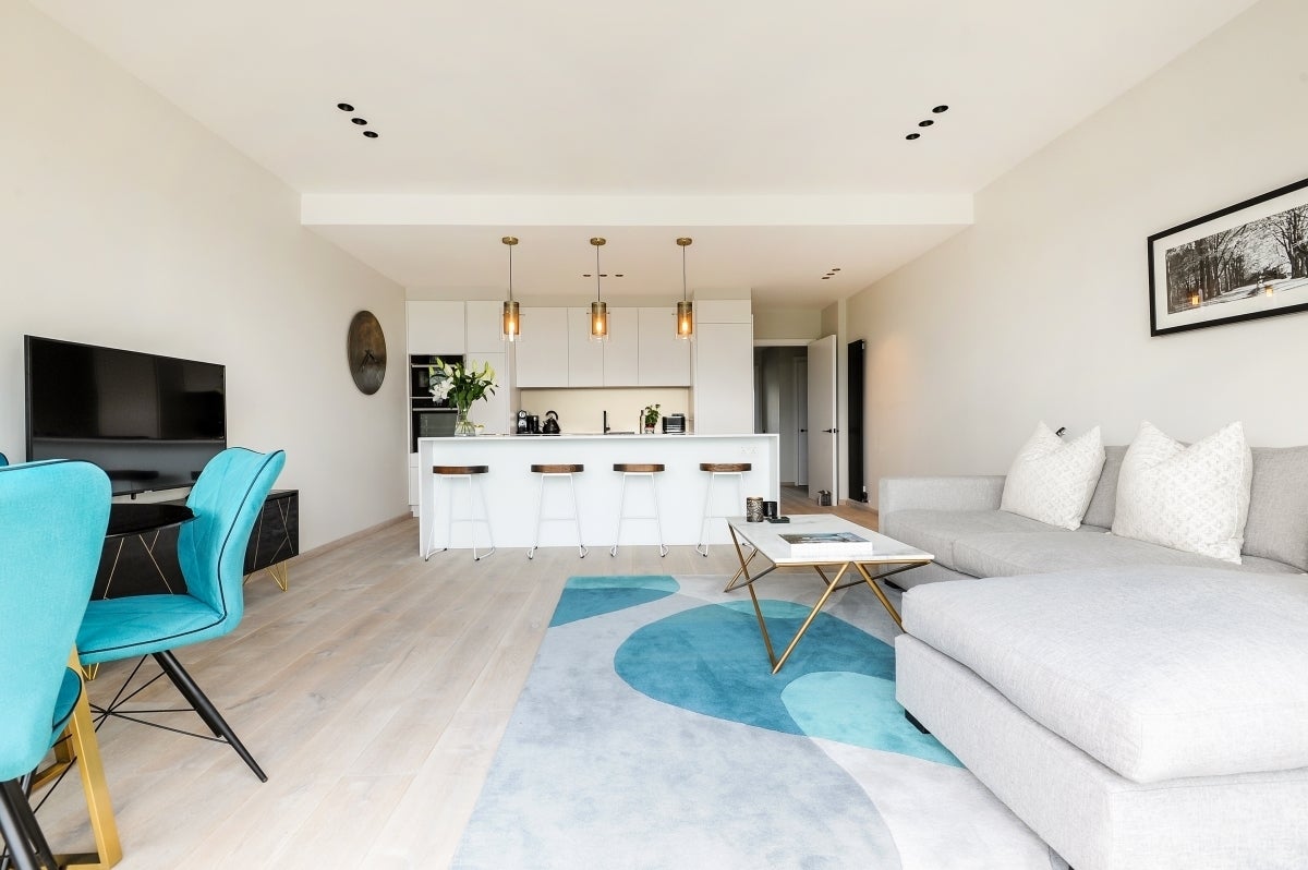 Flat Kew Bridge Road in Greater London