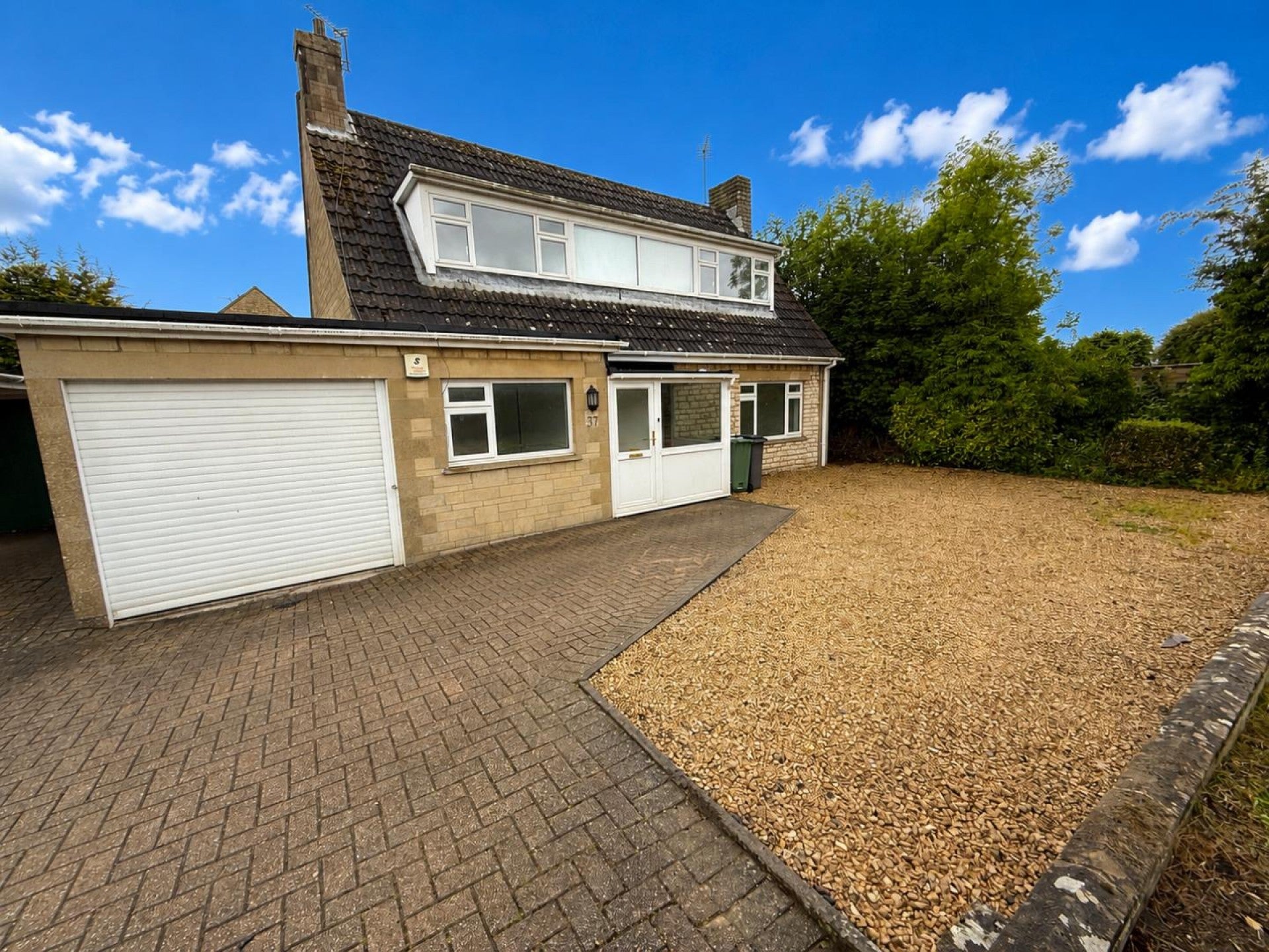 House Kingsmead in Cotswold District