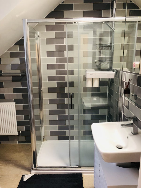 Room Robin Close in Coventry