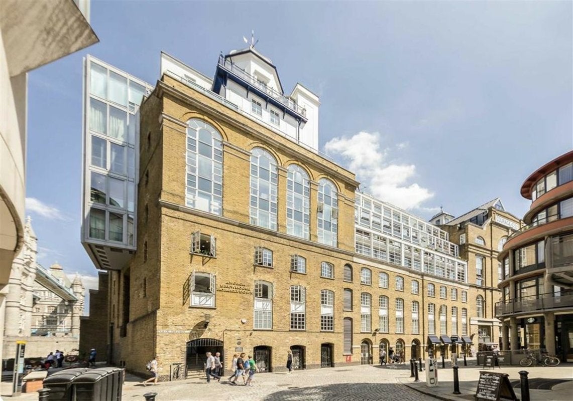 Flat Shad Thames in Greater London