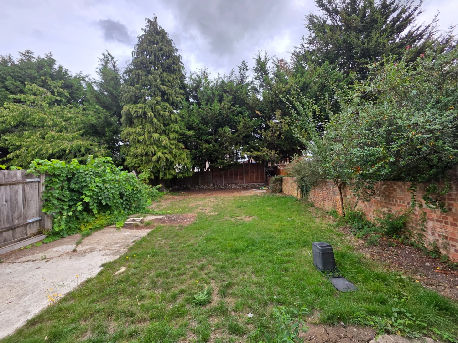 House Worple Way in Greater London