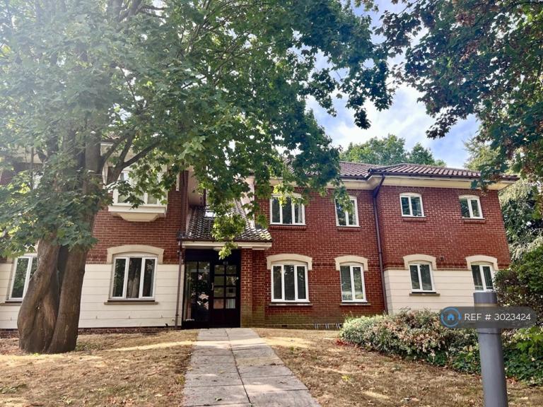 Flat Hawks Hill Court in Mole Valley
