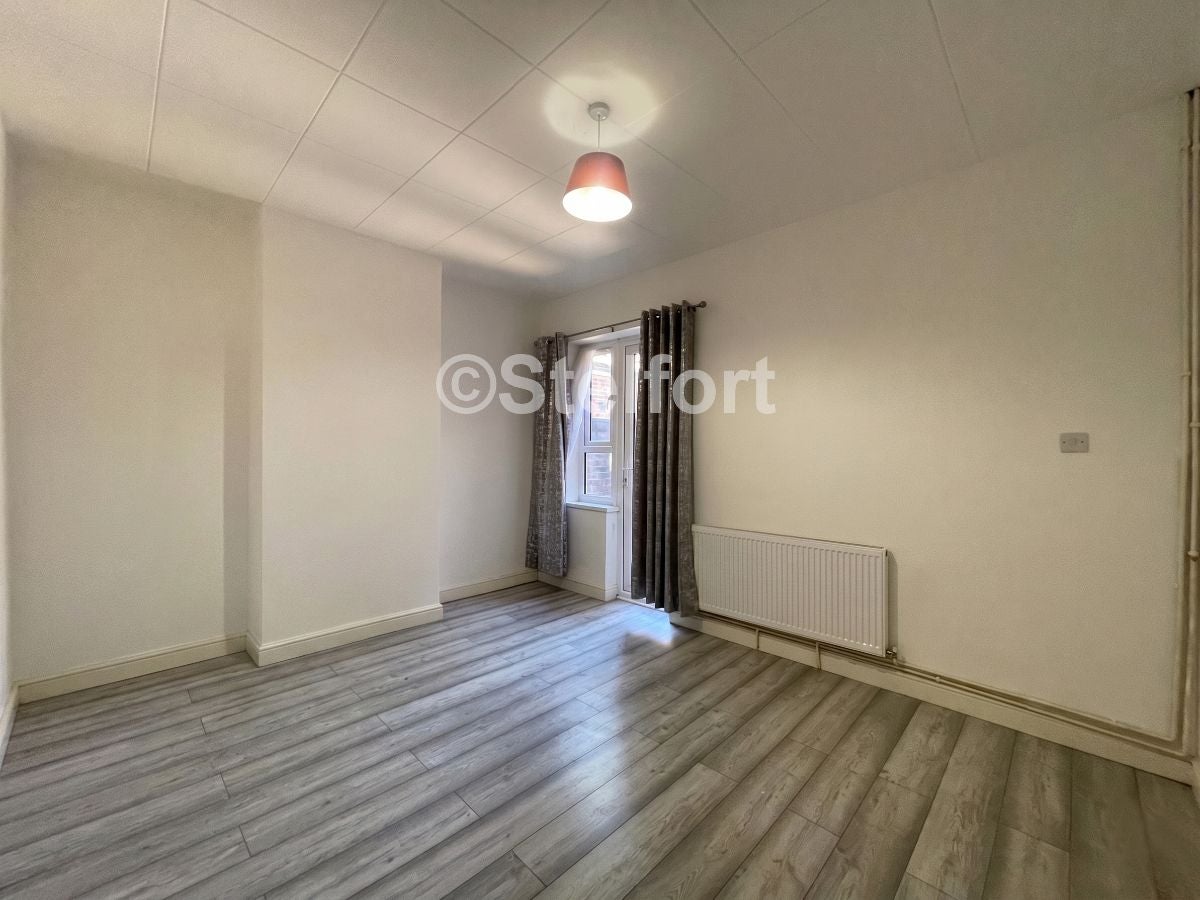 Flat Bromley Road in Greater London