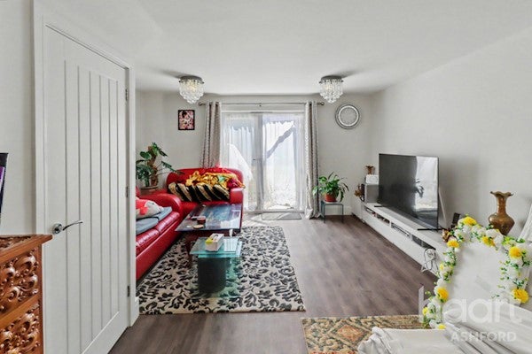 House Arras Close in Folkestone and Hythe District