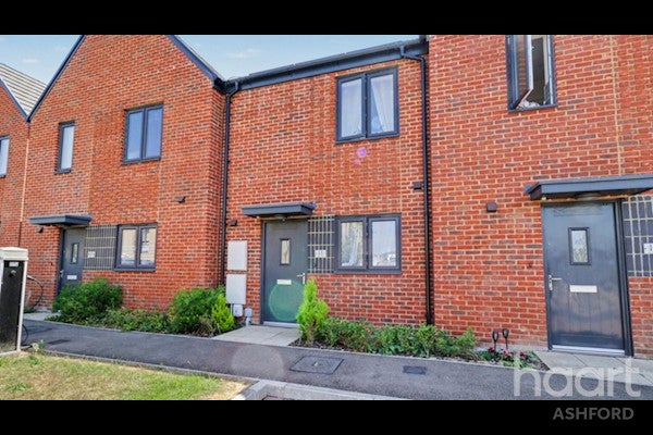 House Arras Close in Folkestone and Hythe District