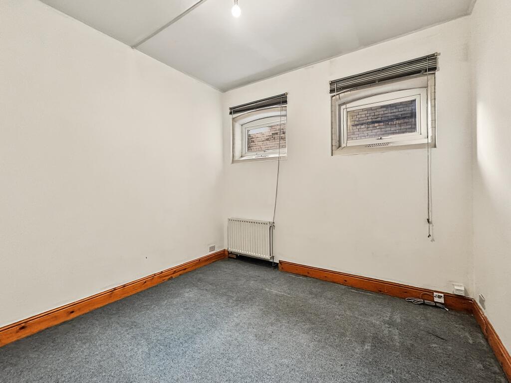 Flat Alexandra Road in Newport