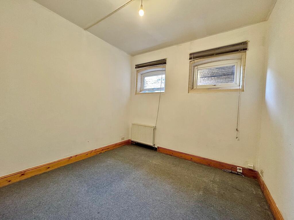 Flat Alexandra Road in Newport