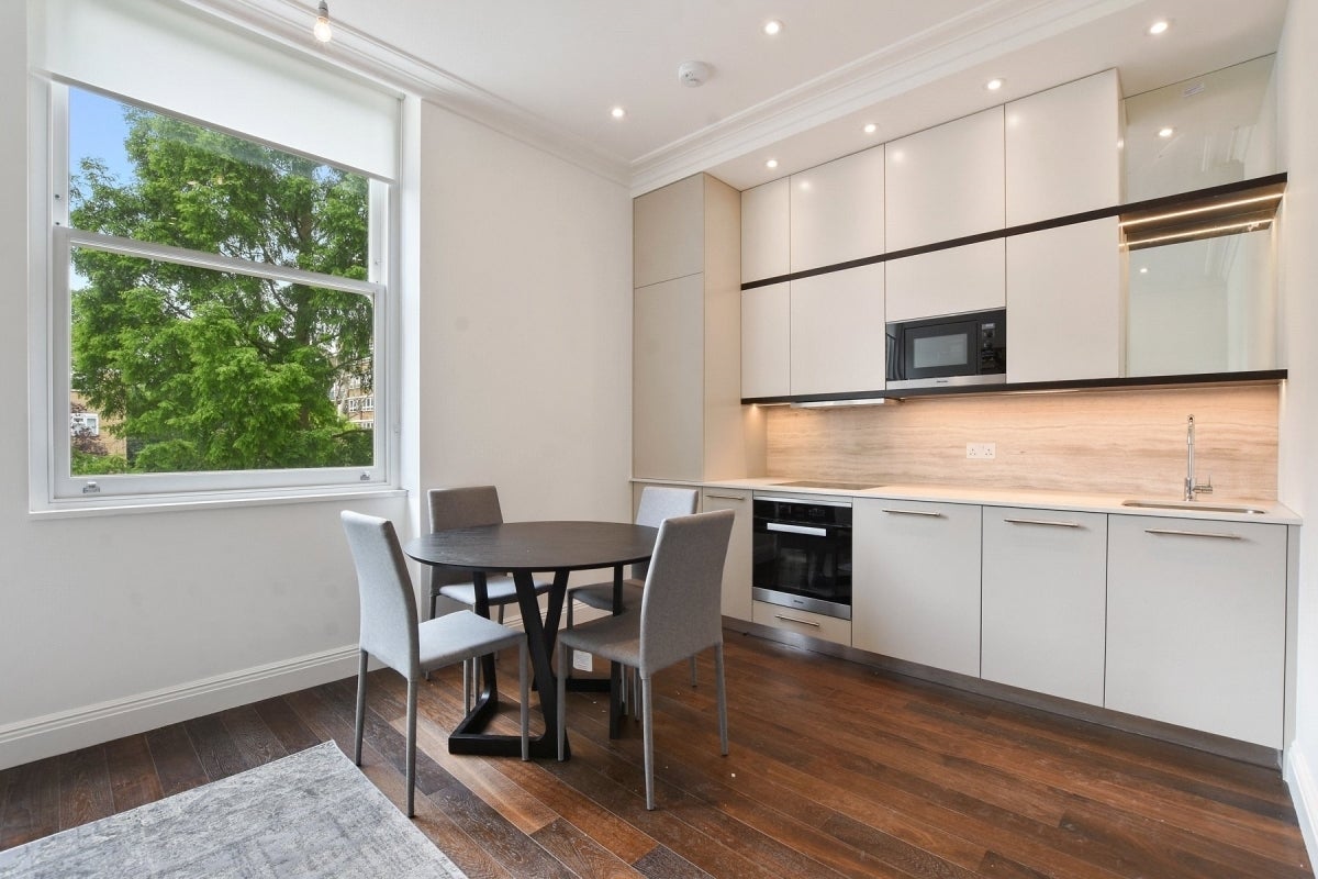 Flat Cuthbert Street in City of Westminster