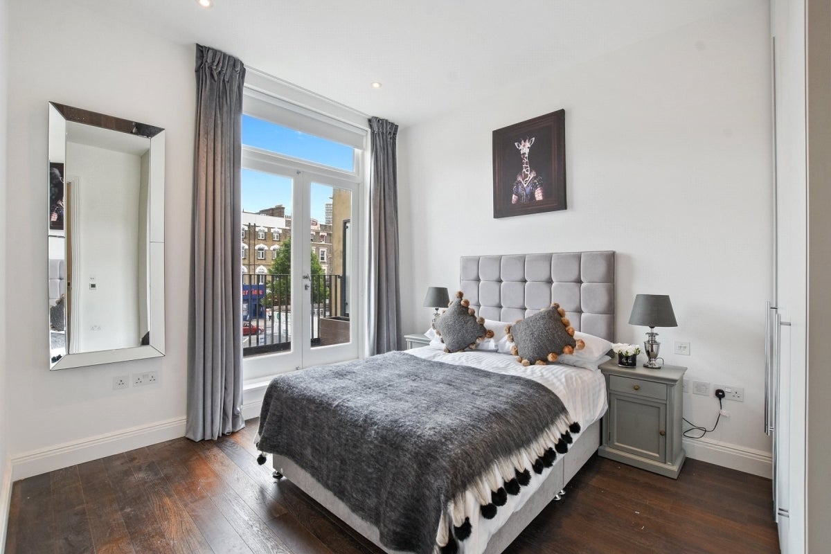Flat Cuthbert Street in City of Westminster