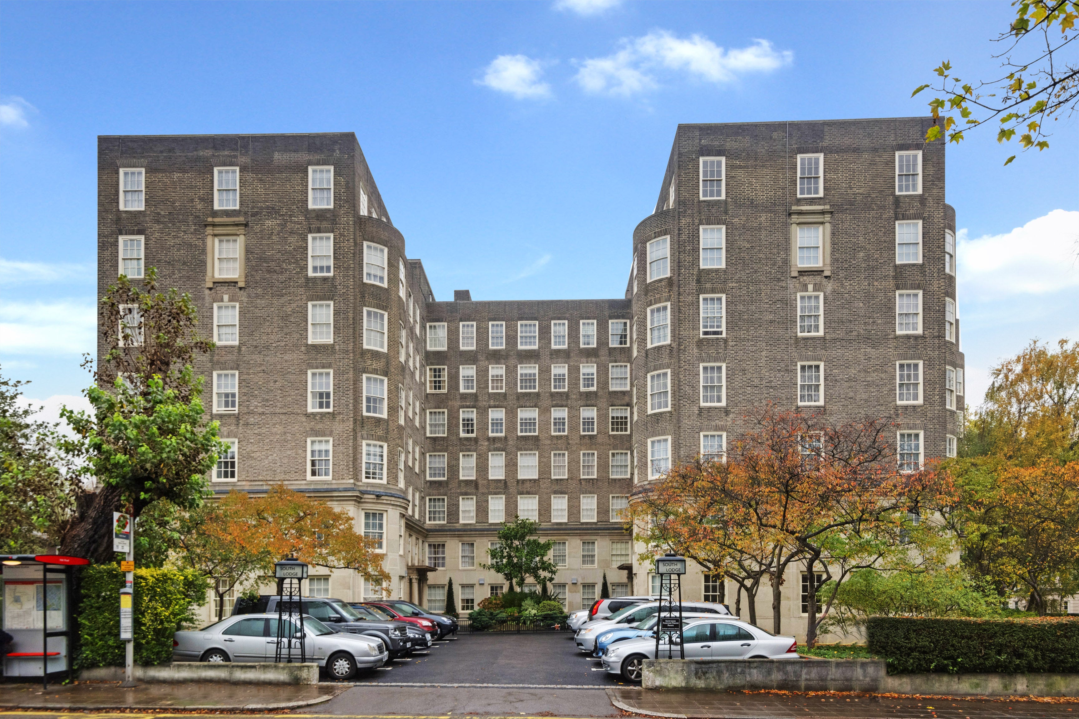 Flat Elm Tree Close in City of Westminster