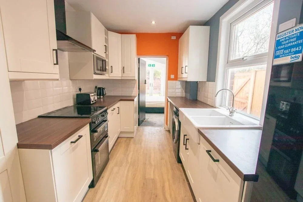 Room Wilkinson Avenue in Nottingham
