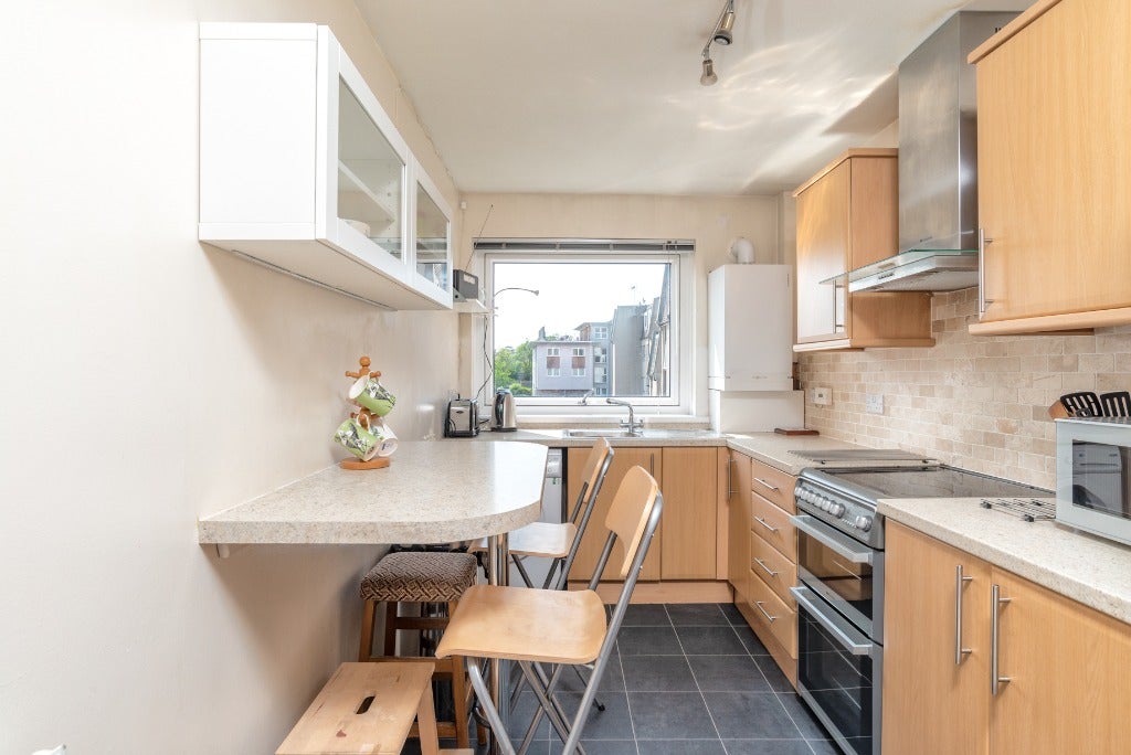 Flat Cedar Court in Aberdeen City