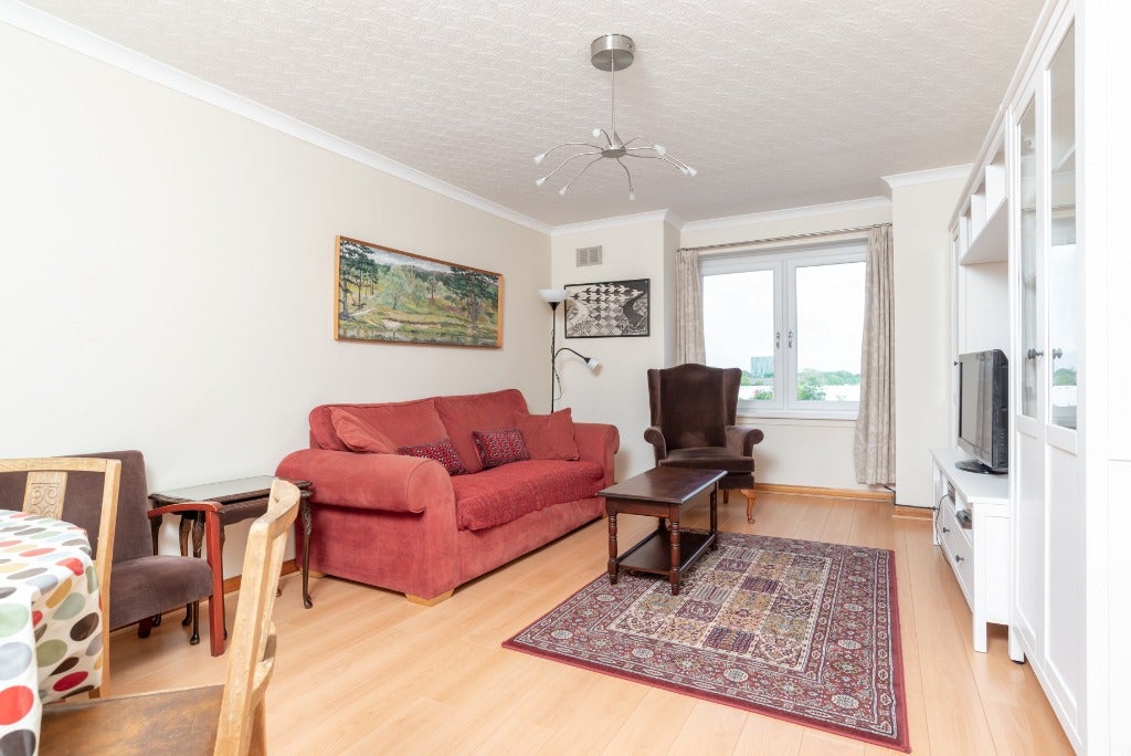 Flat Cedar Court in Aberdeen City
