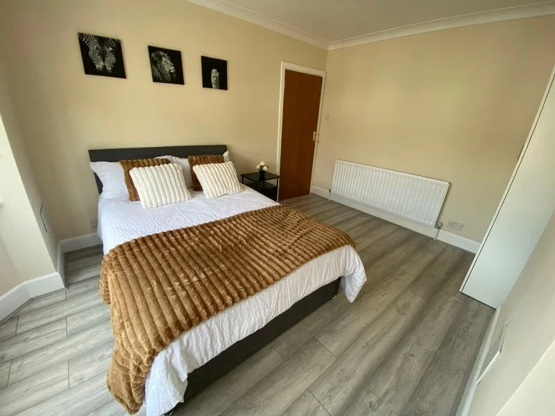 Room Elmes Road in Bournemouth