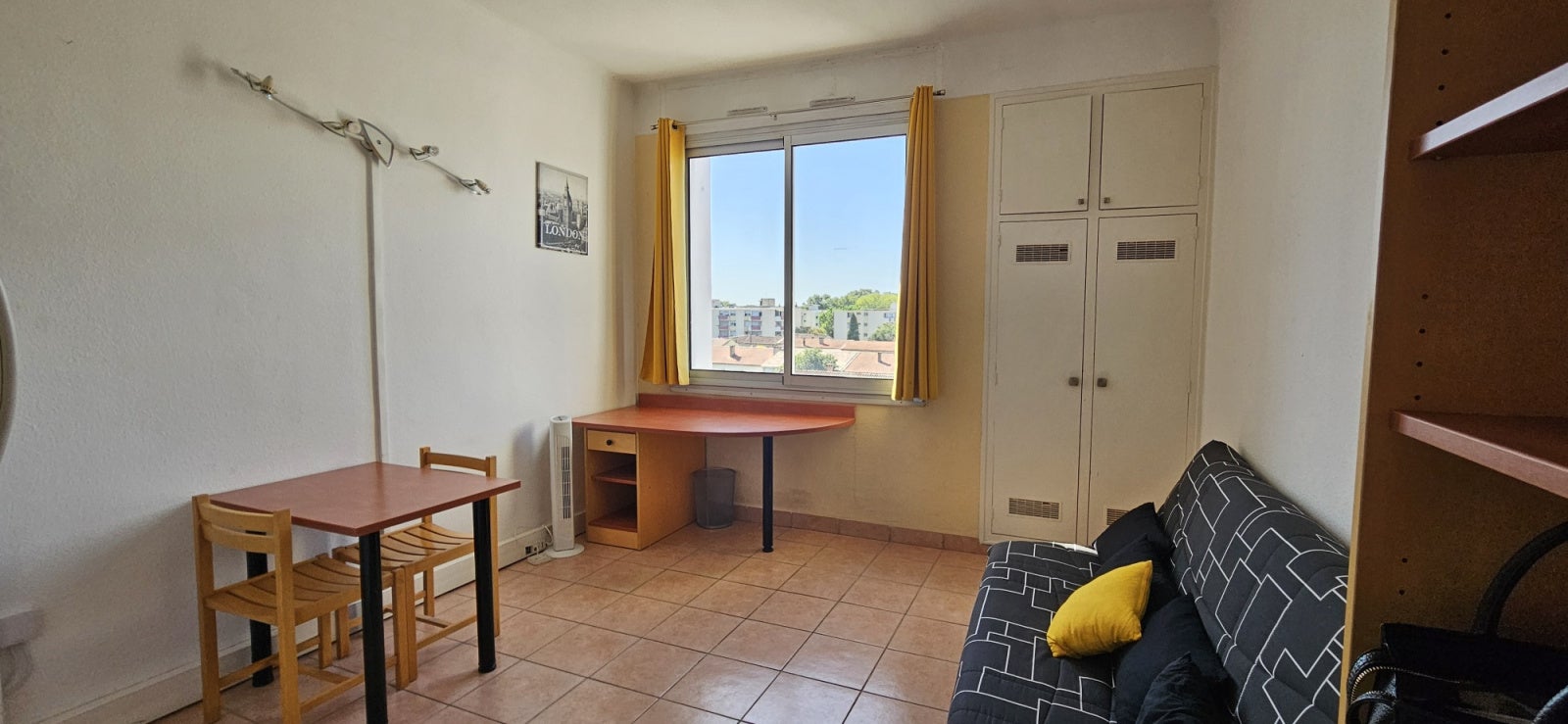 Appartement Avenue Bir-Hakeim à Nîmes