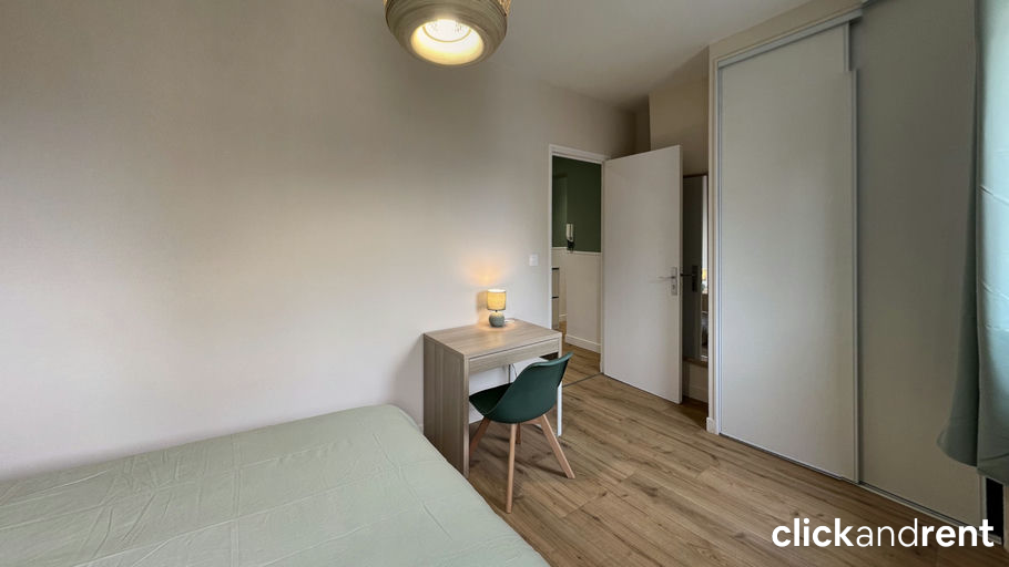 Room Rue Jean Lecanuet in Rouen