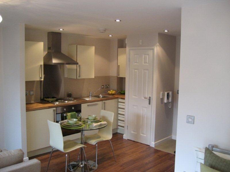 Room Staveley Road in Sheffield