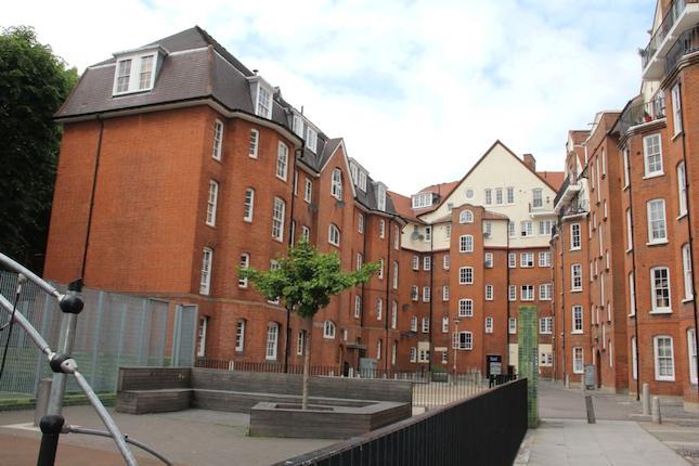 Flat Club Row in Greater London
