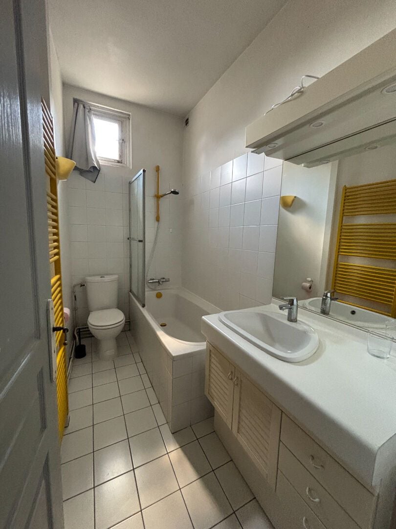 Room Rue Gambon in Bourges