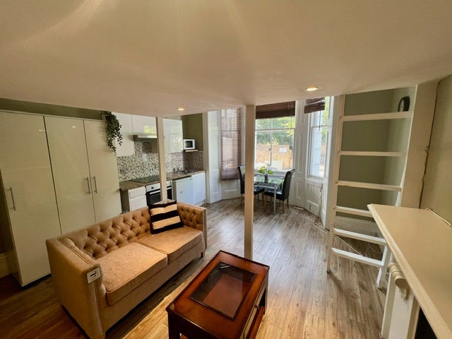 Flat Colville Terrace in Greater London