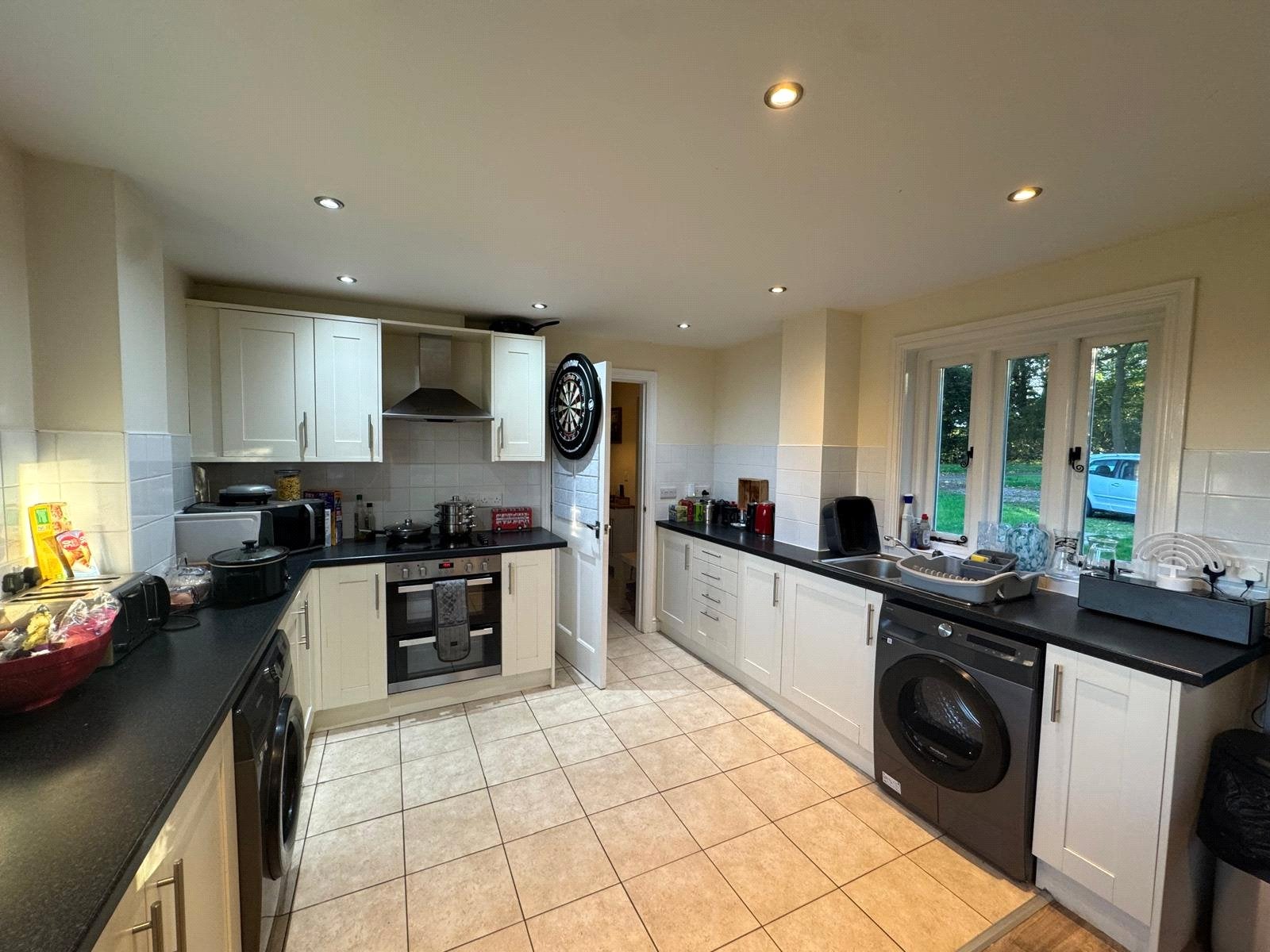 House Lodge Close in Shifnal