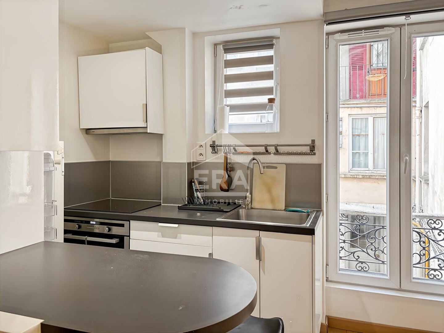 Flat Rue Germain Pilon in Paris