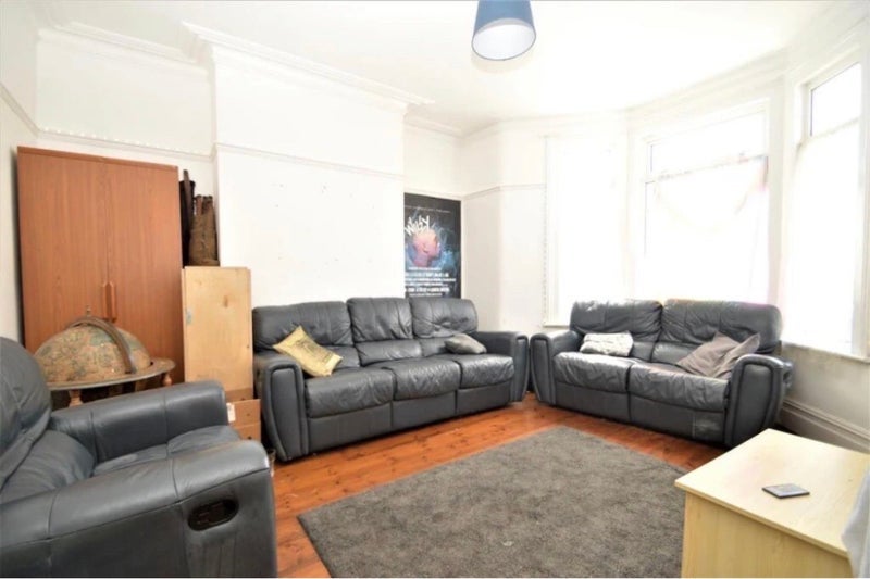 Room Quarrington Road in Bristol