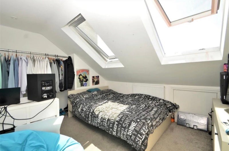 Room Quarrington Road in Bristol