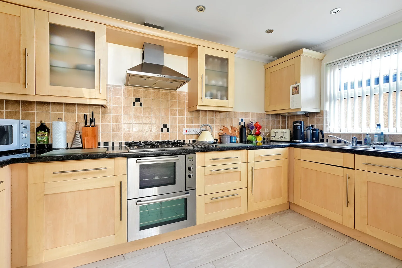 Flat Guildford Road East in Rushmoor