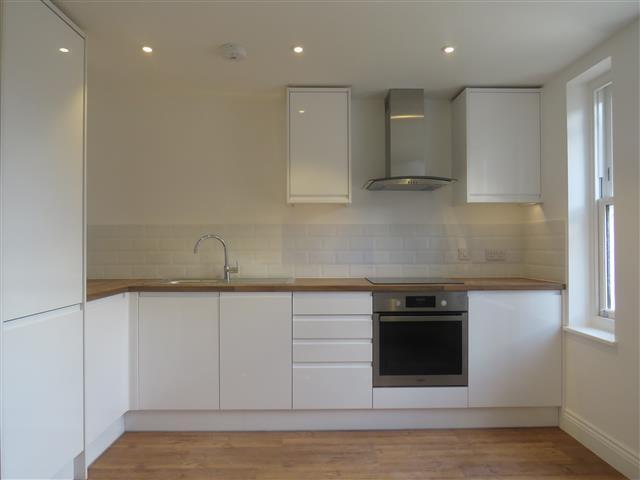 Flat Nelson Terrace in Aylesbury