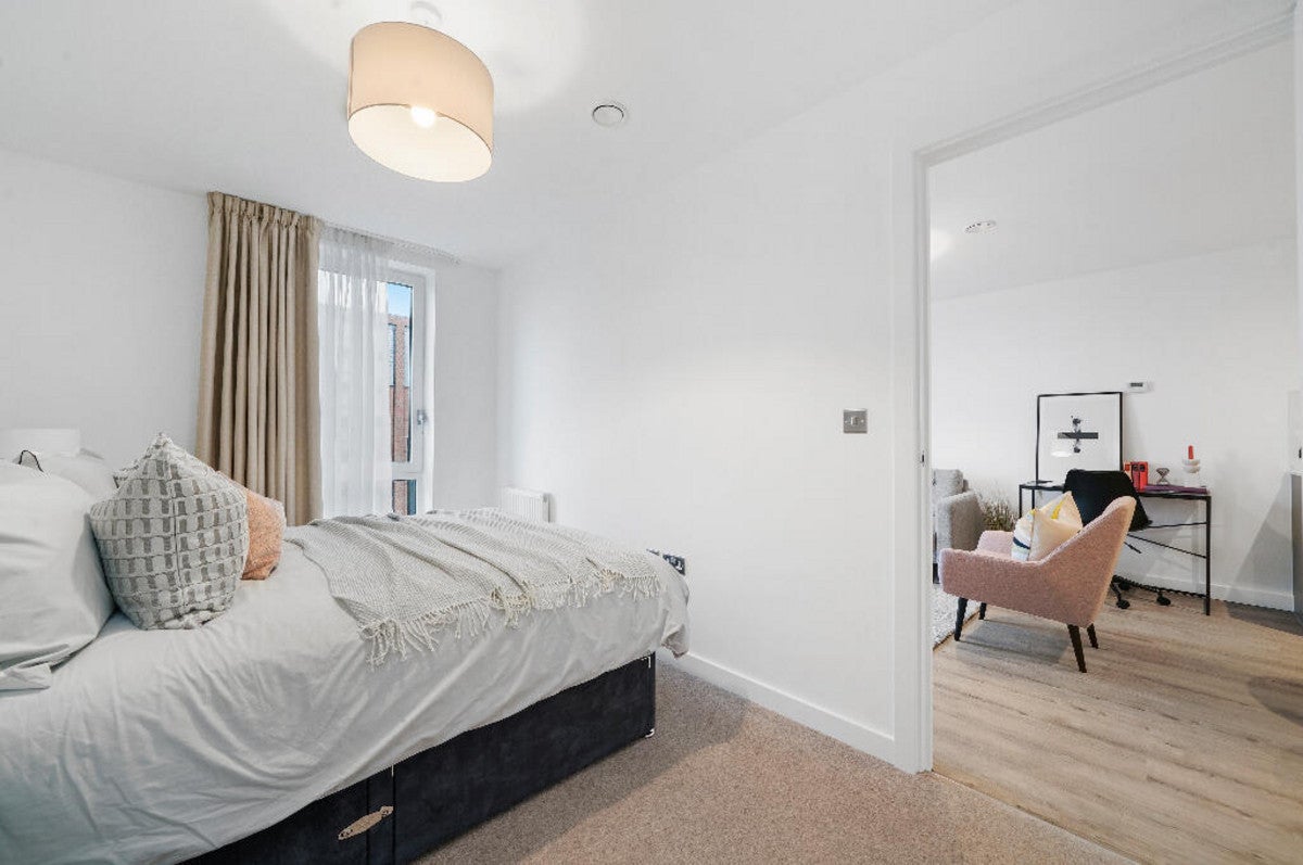Flat Grand Union Estate in London