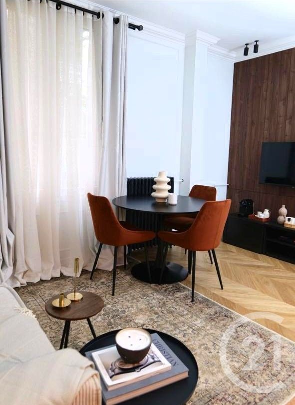 Flat Rue Chartran in Neuilly-sur-Seine