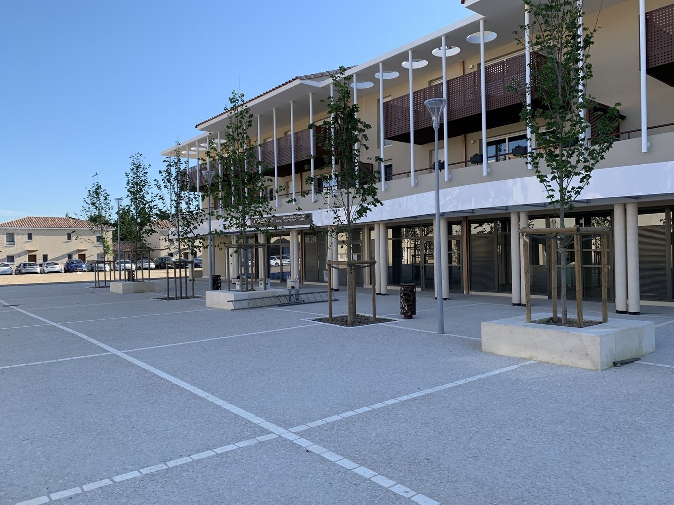 Flat Cours Jean Jaures in Sénas