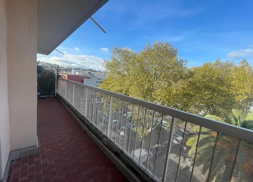 Appartement Avenue des Diables Bleus à Nice