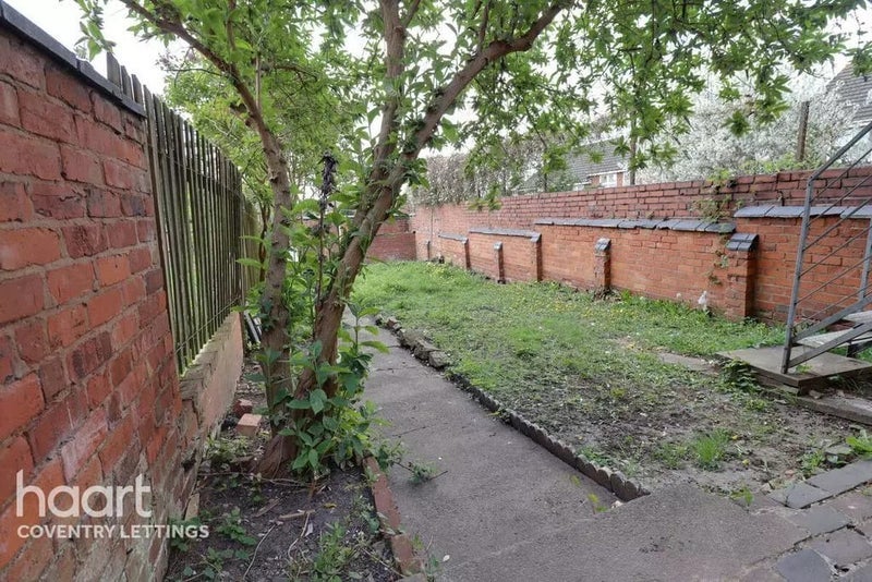Flat Holyhead Road in Coventry