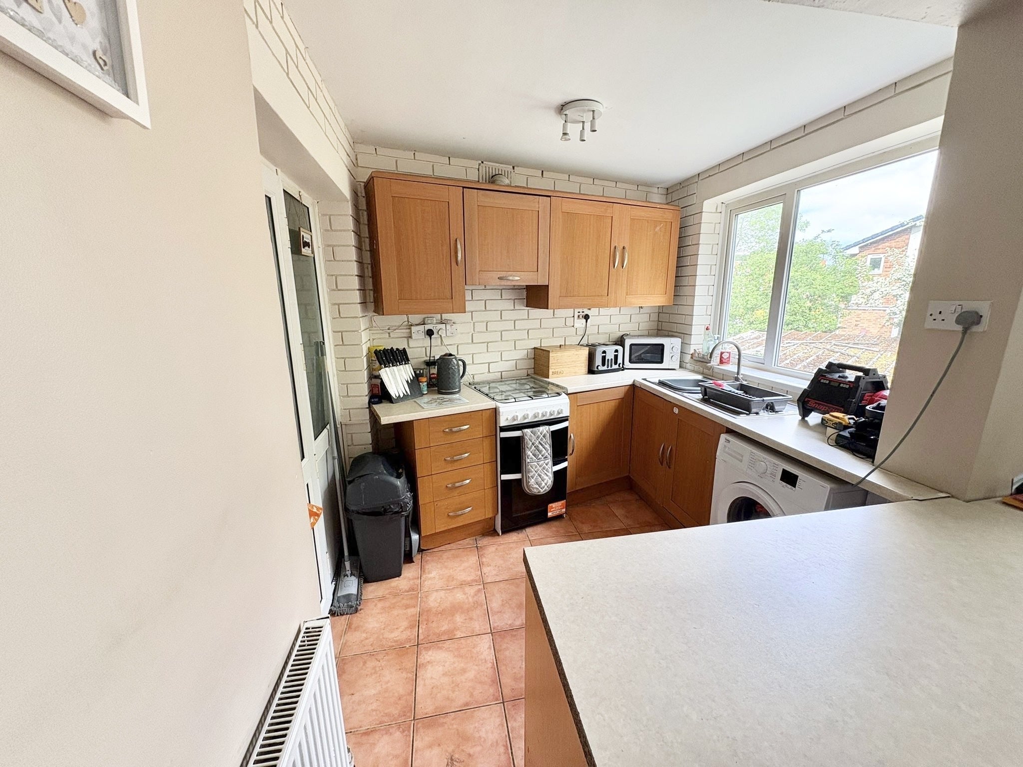House Shrublands Avenue in Sandwell