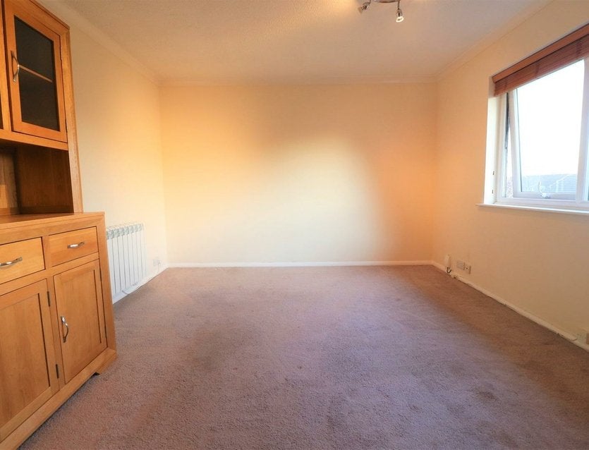 Flat Ryeland Close in Greater London