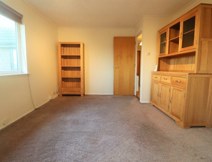 Flat Ryeland Close in Greater London