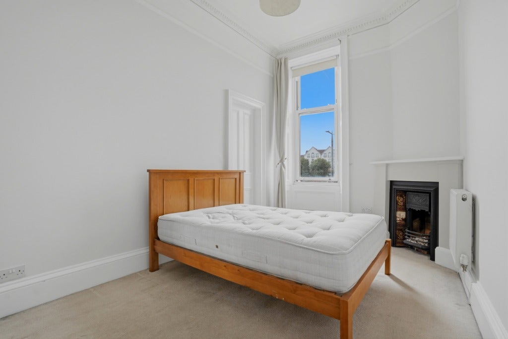 Flat Haymarket Terrace in City of Edinburgh