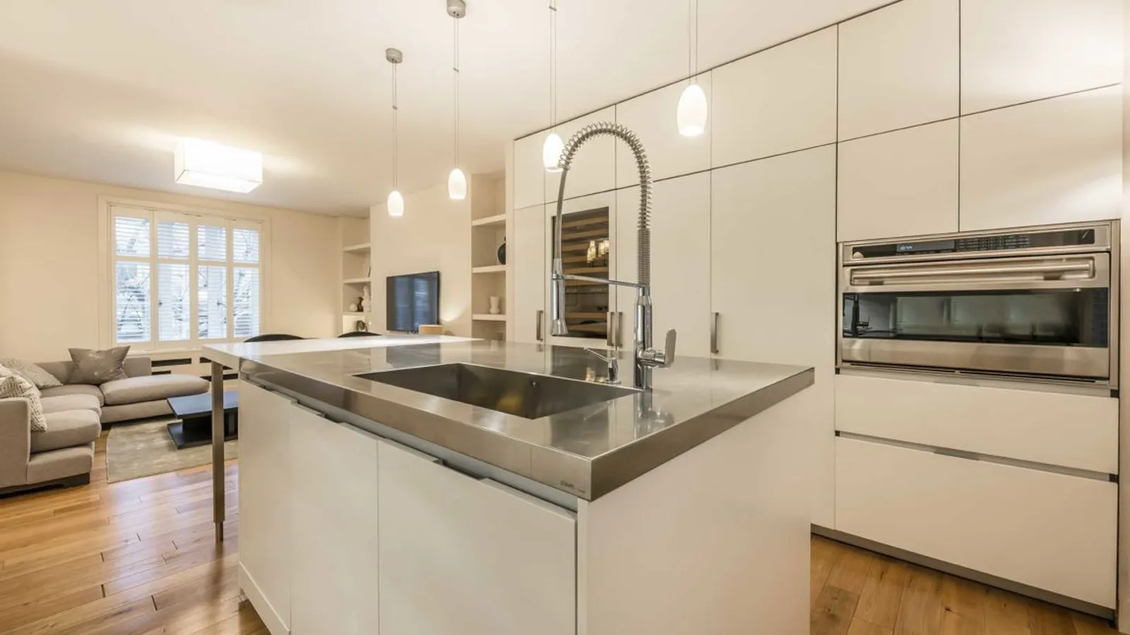 Flat Chesterfield Gardens in City of Westminster