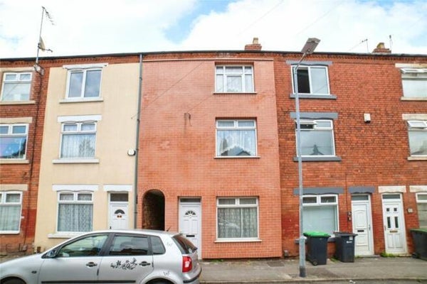 Flat Silk Street in Ashfield