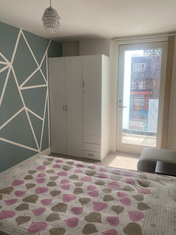Room Eltham Hill in Greater London