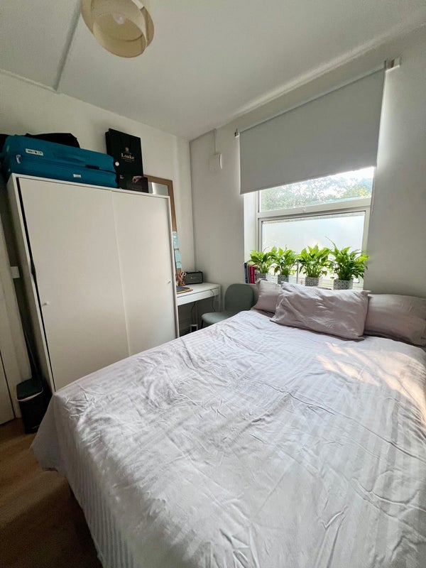 Room The Tanneries in Greater London
